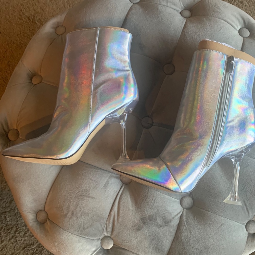 Silver Boots - image 3